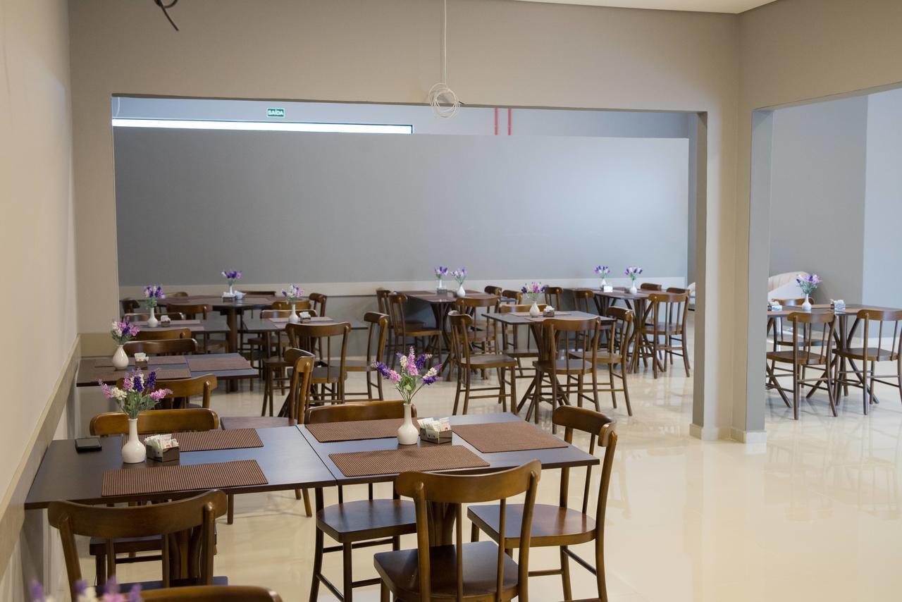 Hotel Vila Verde Penápolis Kültér fotó